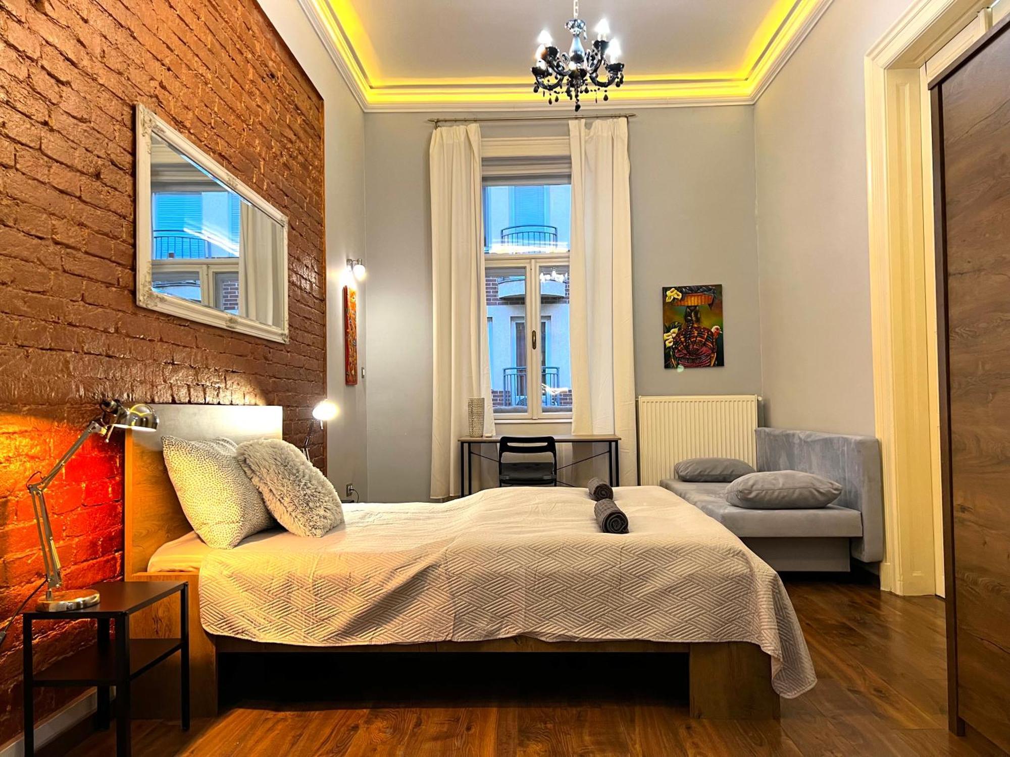 Apartment V6 By Small *
